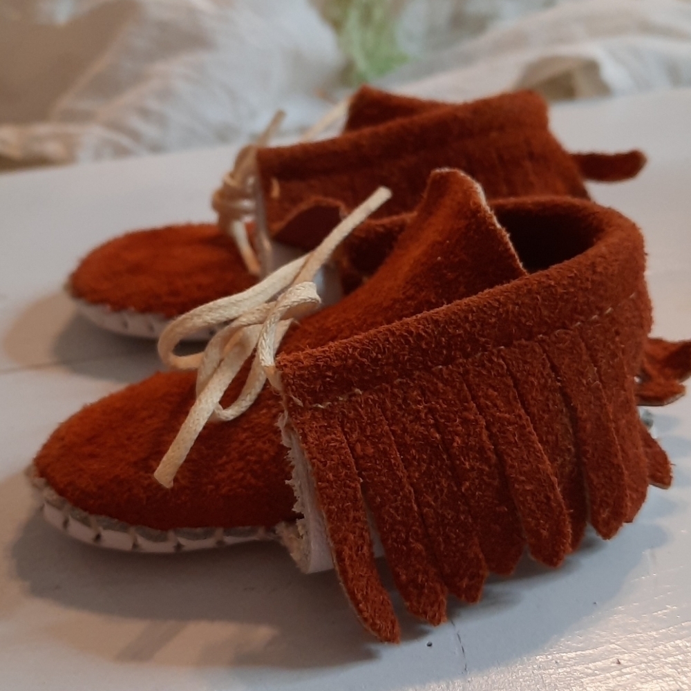SIZE 0 newborn vintage moccasins leather